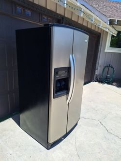 Whirlpool refrigerator