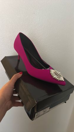 Hot Pink Kitten Heals New Size 7