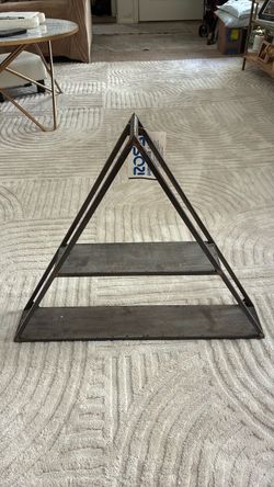 Triangle wall decoration