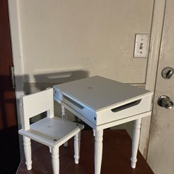 Playtime by Eimmie Classroom Playset w/ Desk & Chair for 18 Inch Dolls