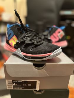 Kyrie 5’s Size 4 Kids