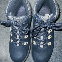New Navy Boots/size 8