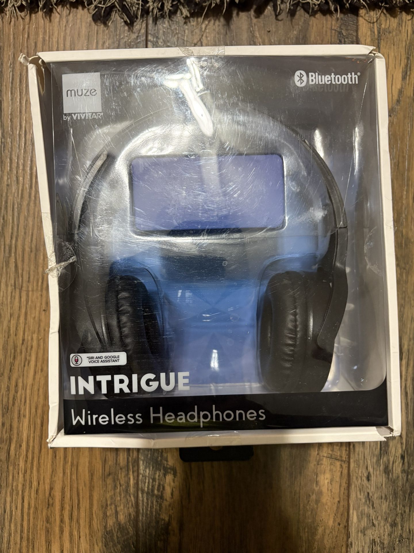 VIVITAR Intrigue Bluetooth Wireless Headphones #MUZ4002-BLK