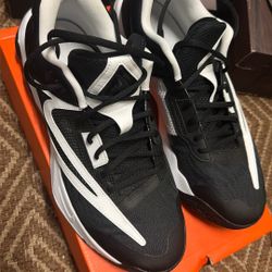 Nike Antetokounmpo