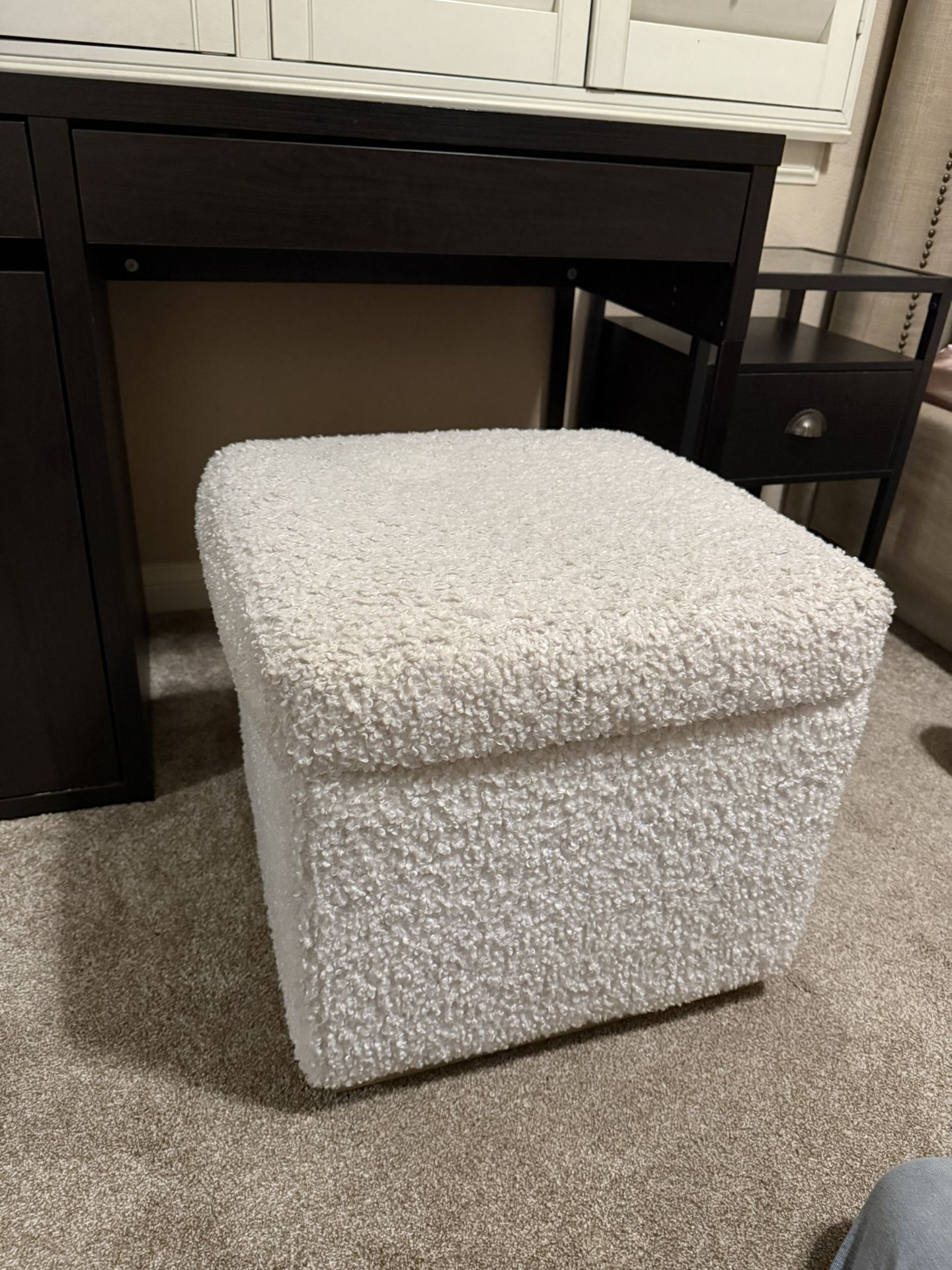 Cube Chair 