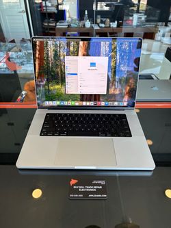 Apple 16” MacBook Pro M1 Pro Chip 32GB Ram 512SSD! 90 day warranty! Financing available!