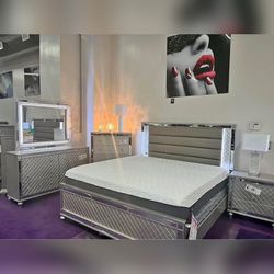 5 Pieces gray color king or queen bedroom set