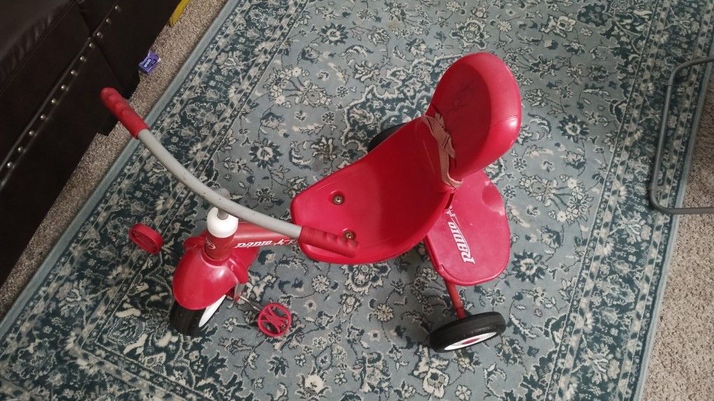 Toddlers Ride Move Out Sale