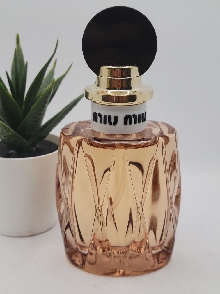 Miu Miu
Miutine Eau de Parfum
3.3 fl
