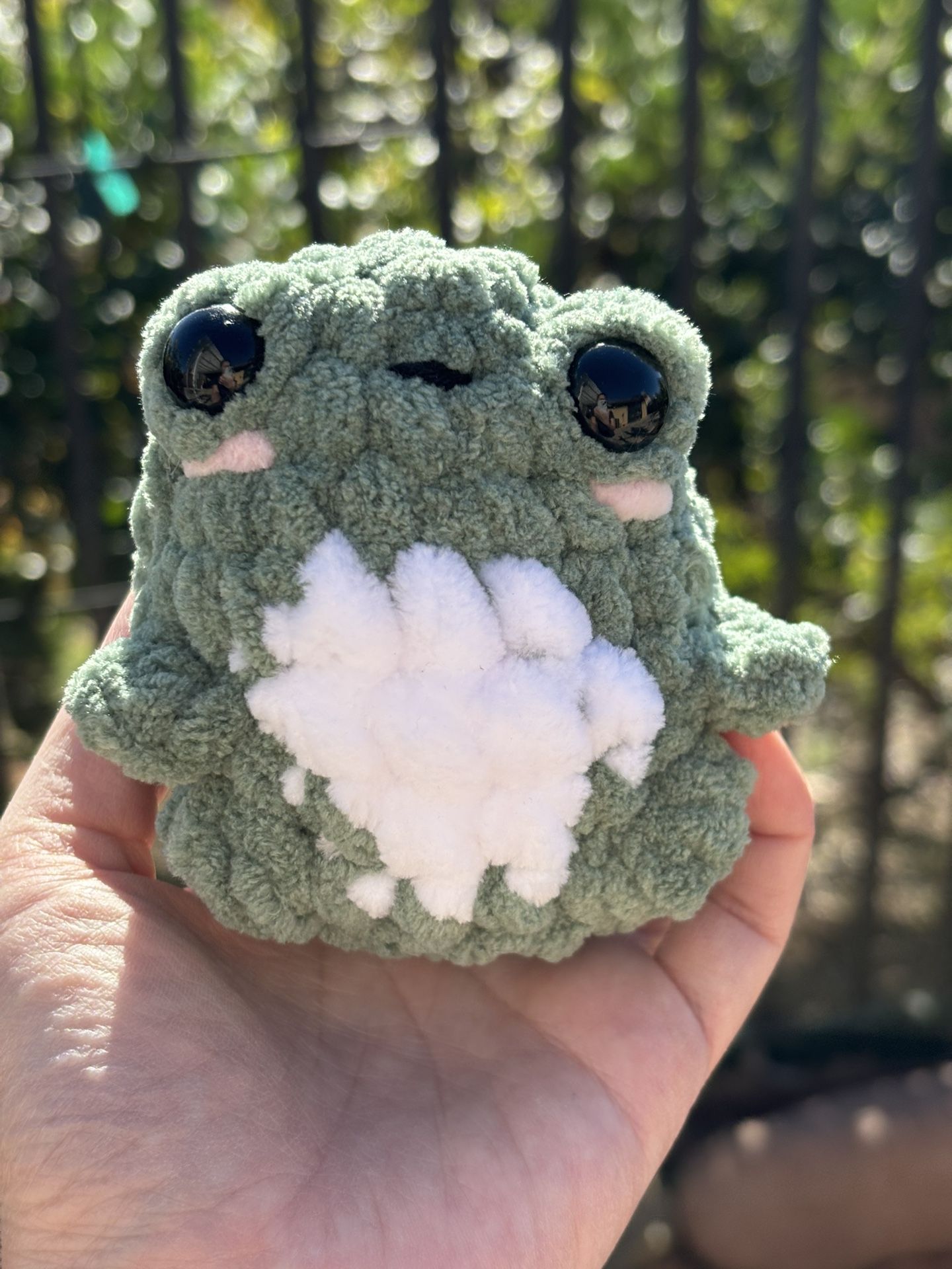 Green Sitting Frog ๐ธ Crochet ๐งถ Handmade $12
