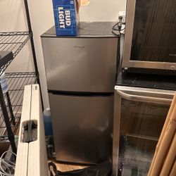 mini fridge with freezer