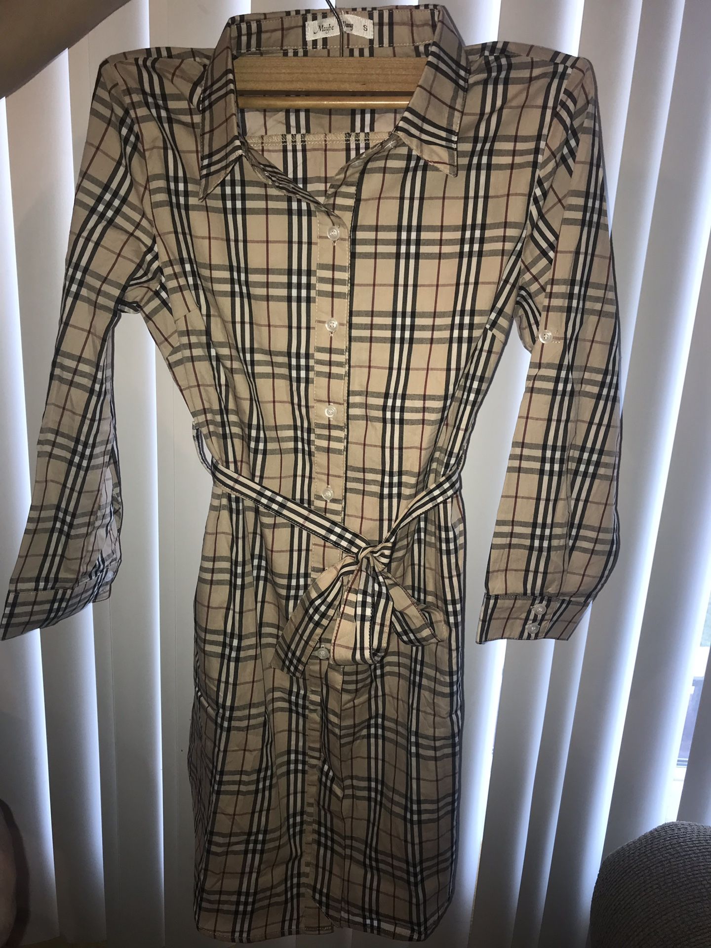 Vestido-- Burberry Small