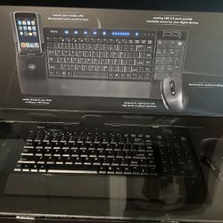 iHome iConnect Media Keyboard   Sync iPod, iPhone, iTunes