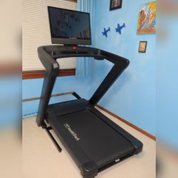 Nordic Track Commercial 2450 - Excellent - Chesterland, OH