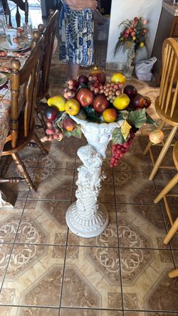 36” deco statue