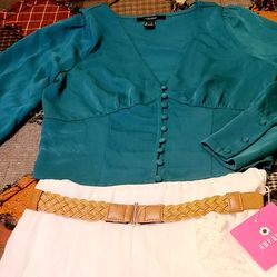 Young Women Outfit Size S/ 14