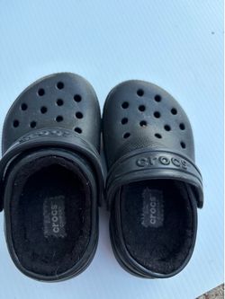 Baby crocs worn once size 6c