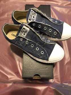 Boys Converse shoes size 1.5