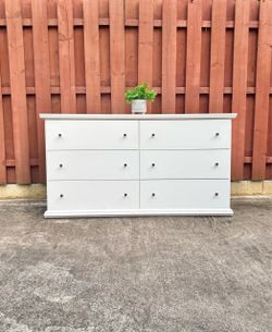 Ashley White Dresser - 6 Drawers
