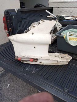 Omc 2 Cyl. Lower Unit