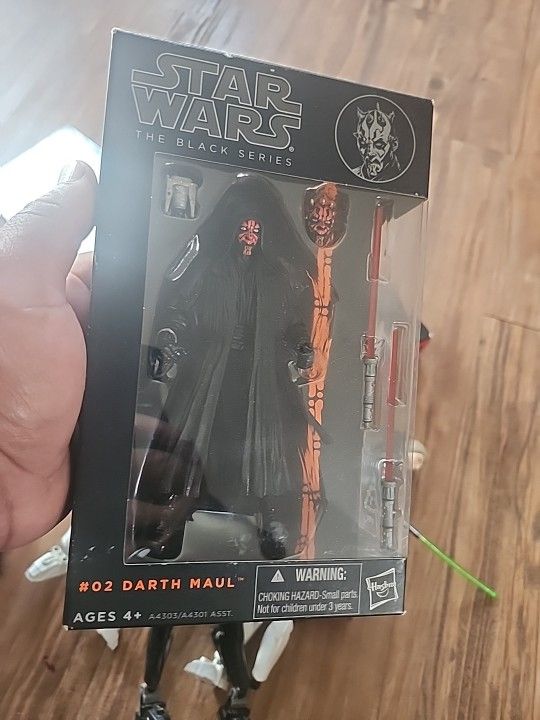 Hasbro Star Wars The Black Series Darth Maul Action Figure