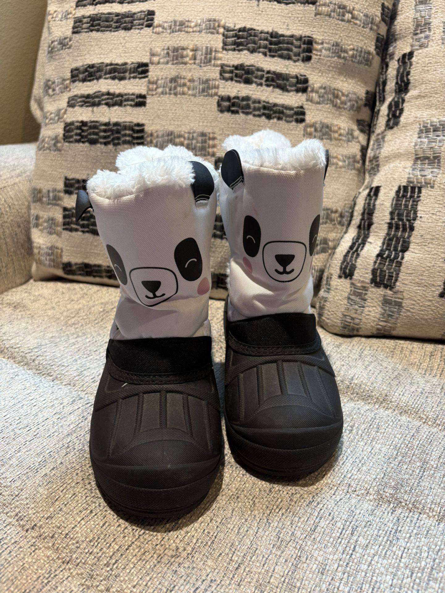 Toddler Girls Snow Boots Size 11c