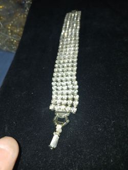 Vintage Weiss rhinestone bracelet