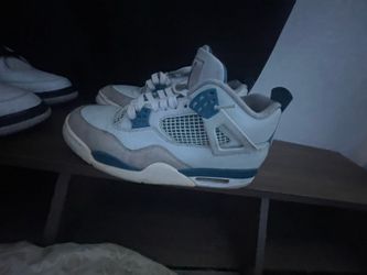 Air Jordan 4 military blue