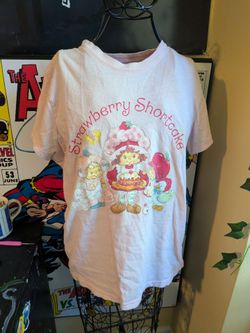 Strawberry shortcake graphic tee