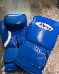 Winning 14oz Blue Gloves 🥊