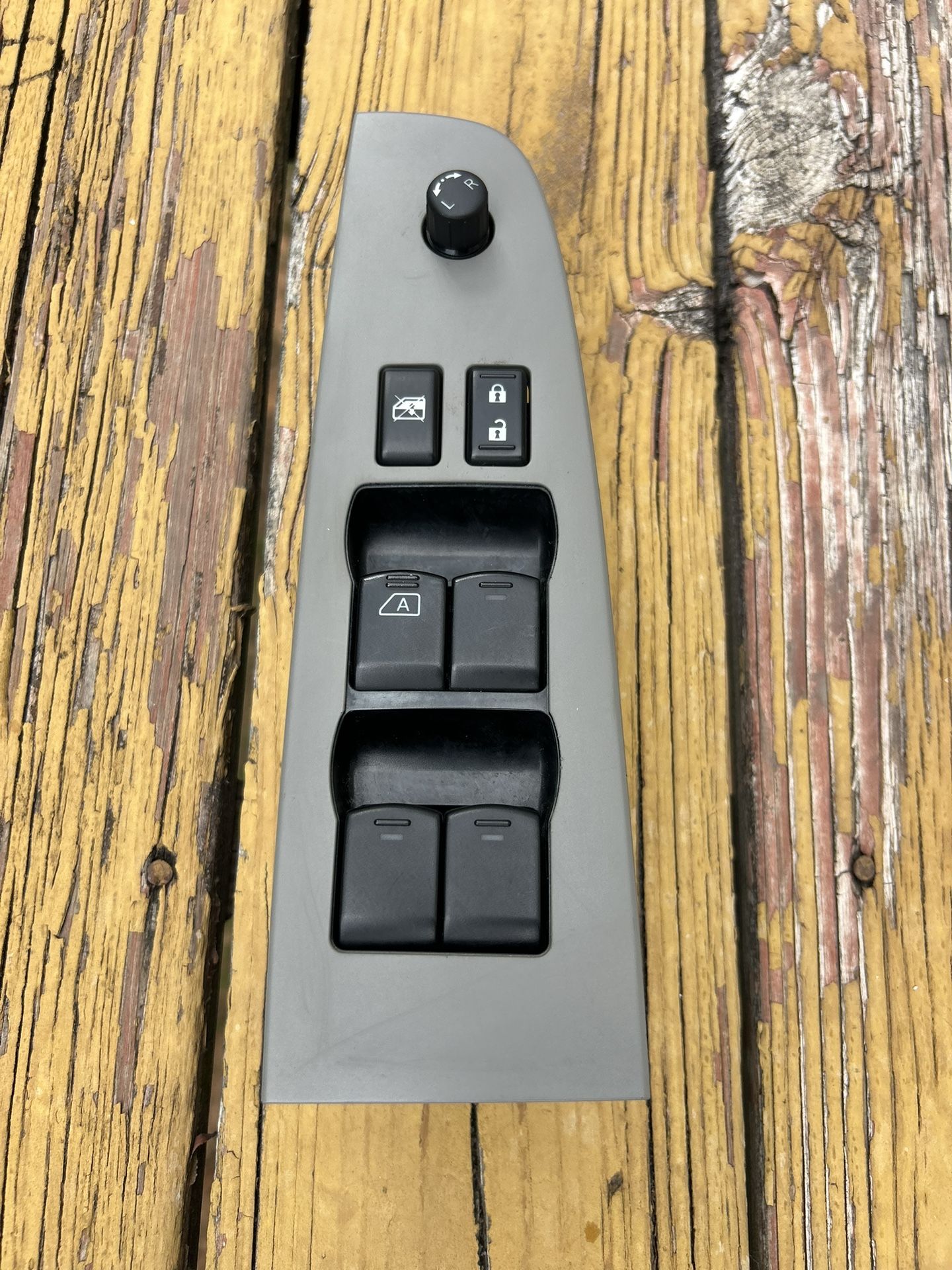 2009 - 2011 Nissan Altima Master Window Switch | OEM | Clean | Plug & Play