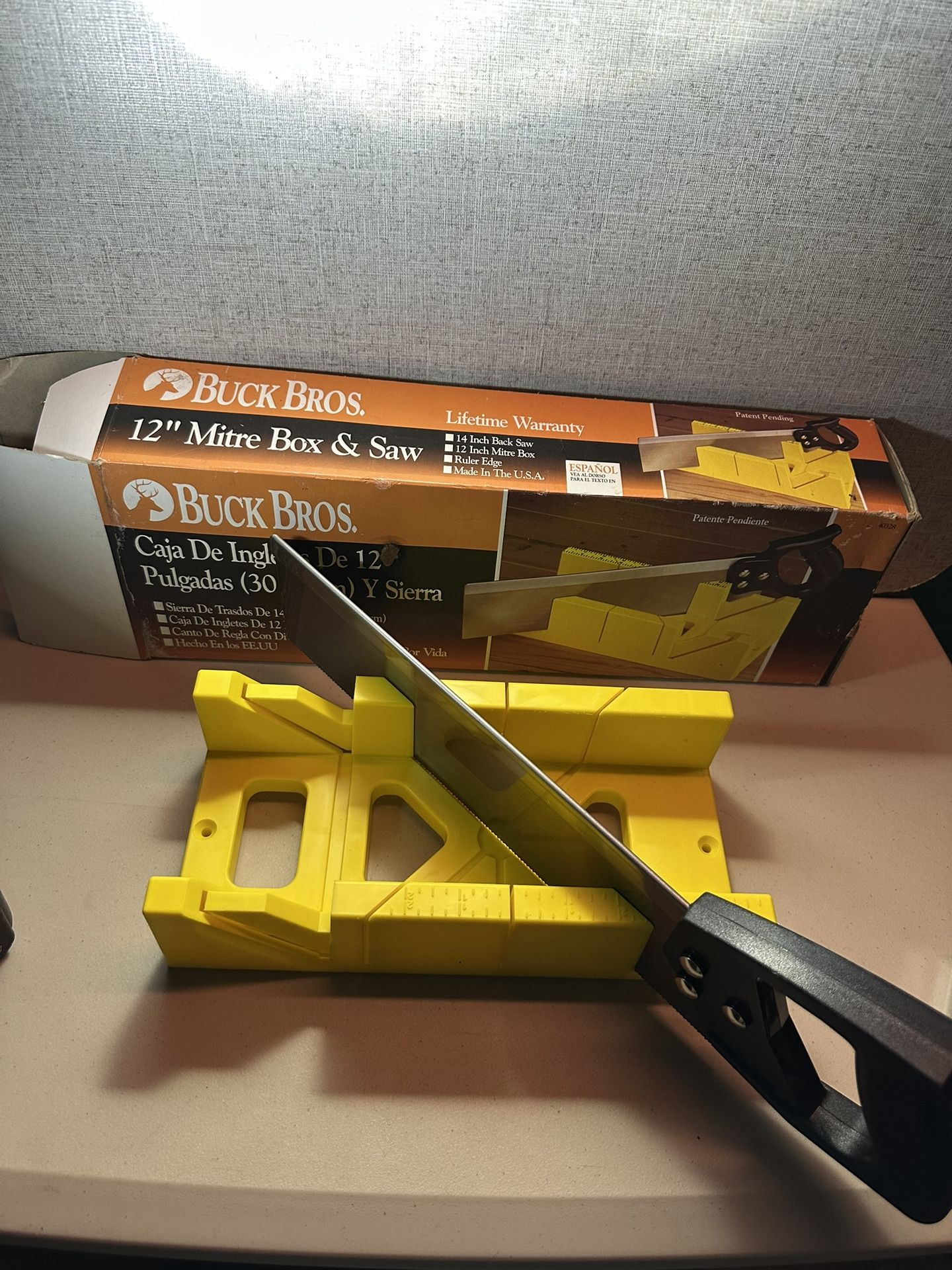 Buck Bros 12" Mitre Box W/14'" Back Saw Ruled Yellow Ridge Made in USA