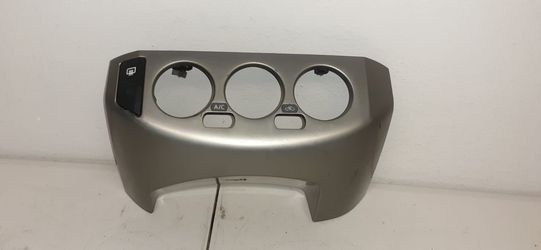 2003 NISSAN ALTIMA OEM A/C BEZEL !