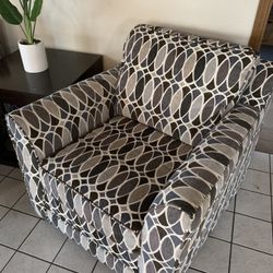 2x Conversational Chairs