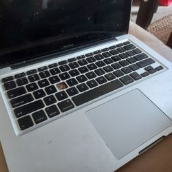 MacBook 2011 