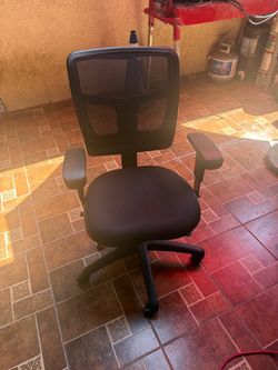 Desk chair