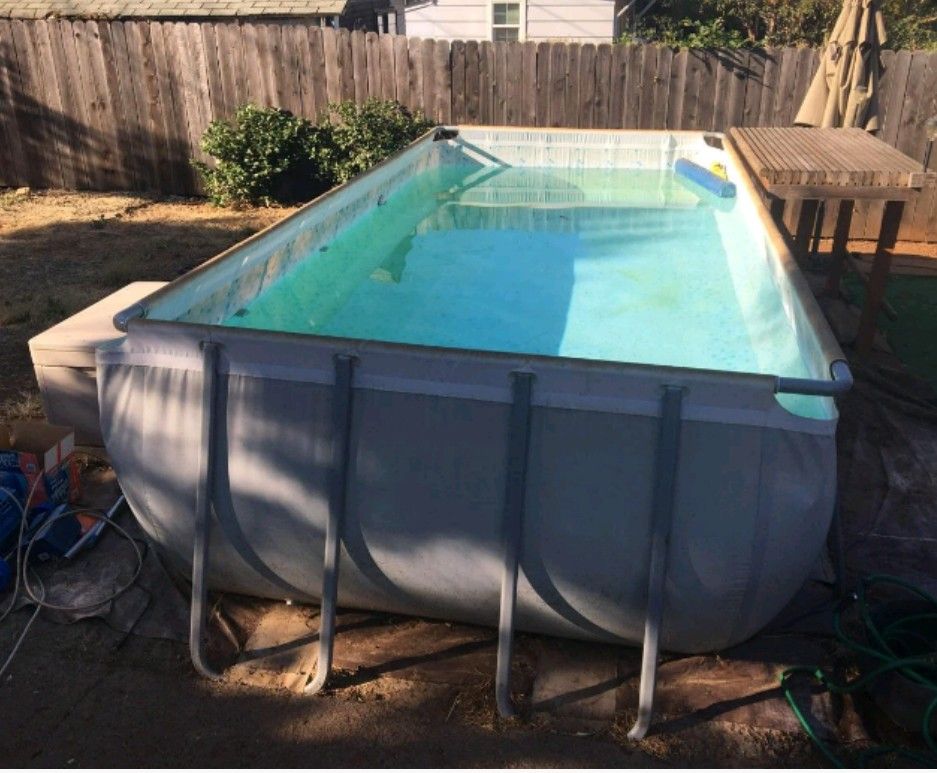 Bestway power steel frame swimming pool 9X18.