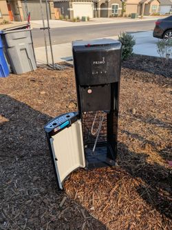 Primo deluxe bottom water loading dispenser - GOOD CONDITION