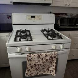 Whirlpool Gas Range - Works Great!