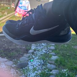 Kobe 8’s Navy blue