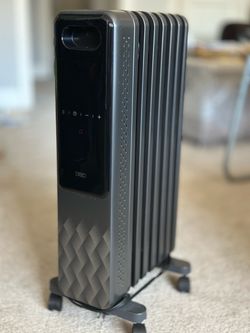 Like New Dreo Oil Filled Radiator Heater - Powerful & Energy Efficient