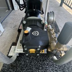 Pressure Washer Electrica Profesional Pompa AR-3G25 Especial Para Carwash LA MÁQUINA ESTÁ NUEVA bale Más De 1300$