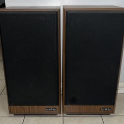 Vintage Infinity SM 120 Studio Monitor Floor Standing Speakers