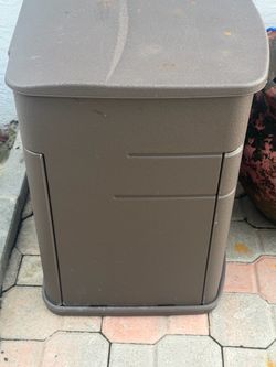 Outdoor Plastic Storage Box with Lid