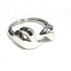 Avon Vintage Double Heart Ring: Silver Tone Adjustable Bypass Design 6-6.5 approx EUC