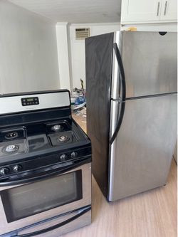 Used-Stove and Fridge