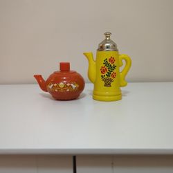 1970s Avon Bath Oil set