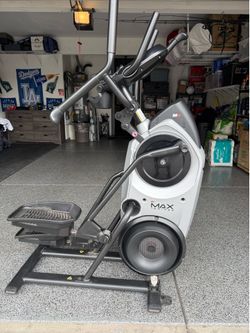 Bowflex Max Trainer M6 Elliptical/Stepper 290$