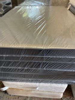 Brand New Full Size Box Spring – Fast Delivery