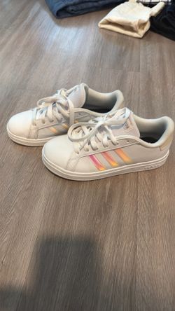 kids’ Adidas white sneakers US 3